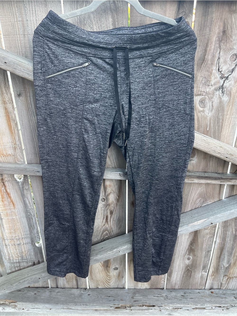 Athleta Metro Slouch Capri Pants Women’s Gray Heather Drawstring Zip Pocket S